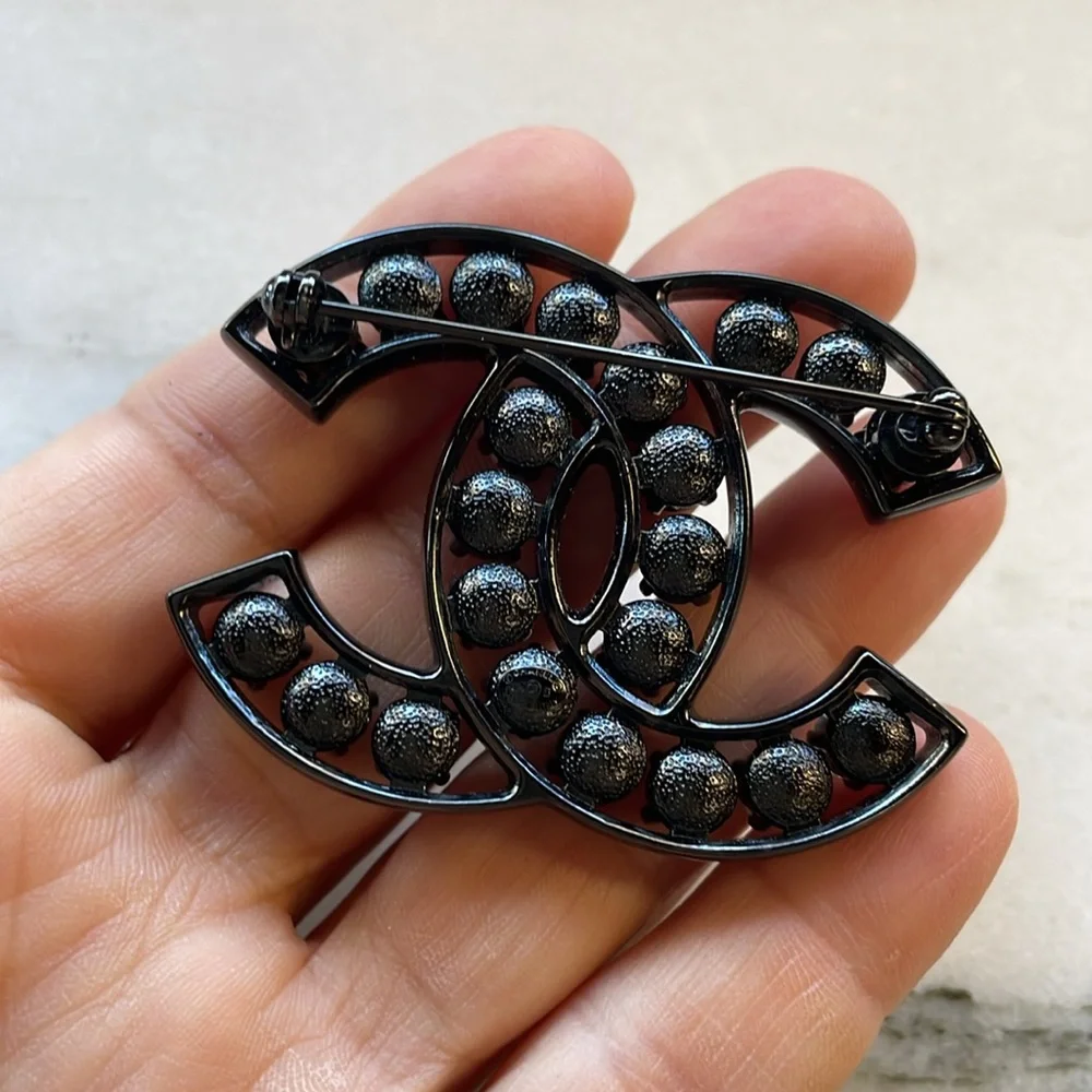 Interlocking Chanel Brooch / Pin, Black & Crystal, comes with pouch and box